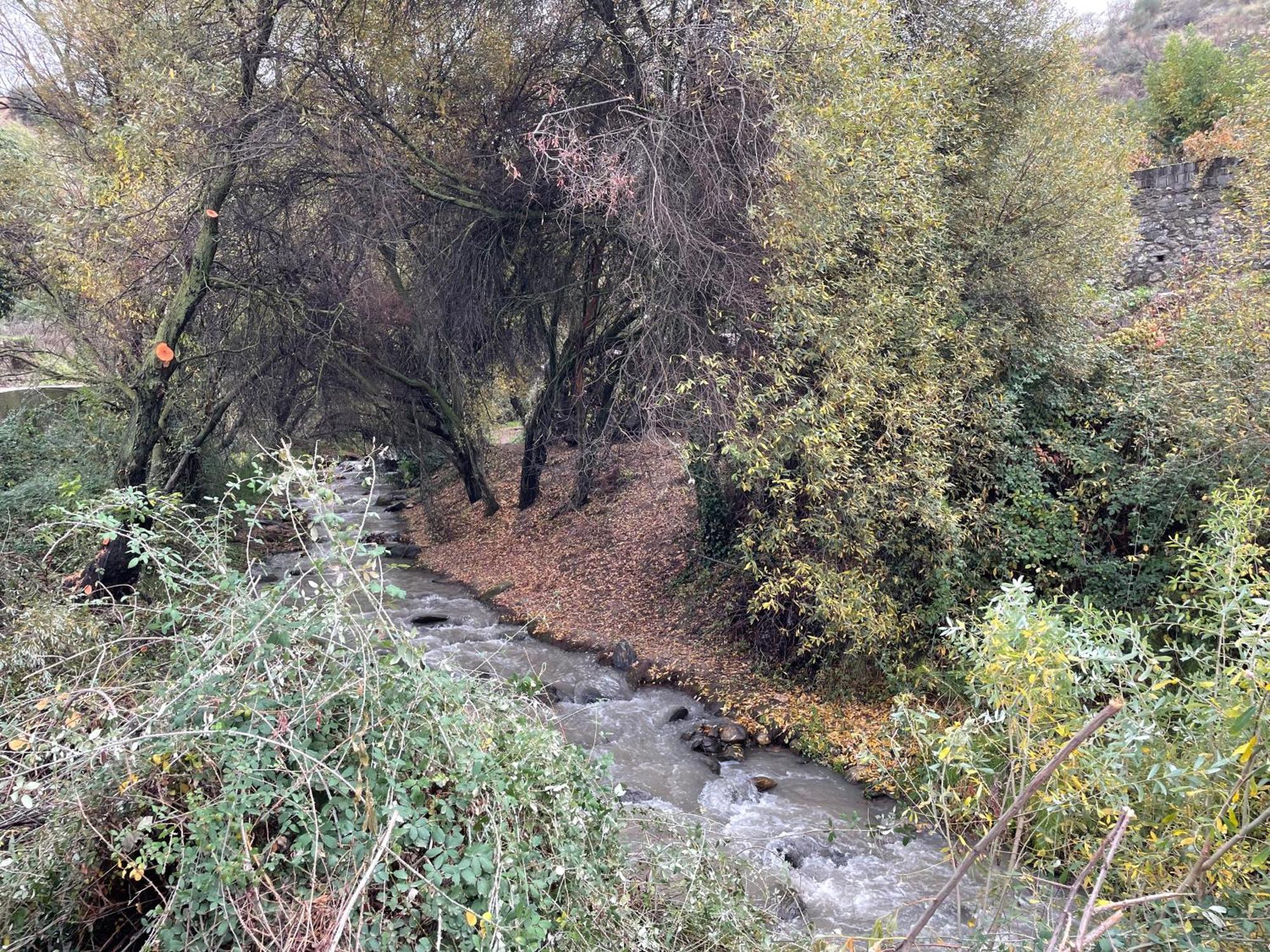 Apartamento Junto Al Rio En Entrada Ruta Cahorros Monachil Esterno foto